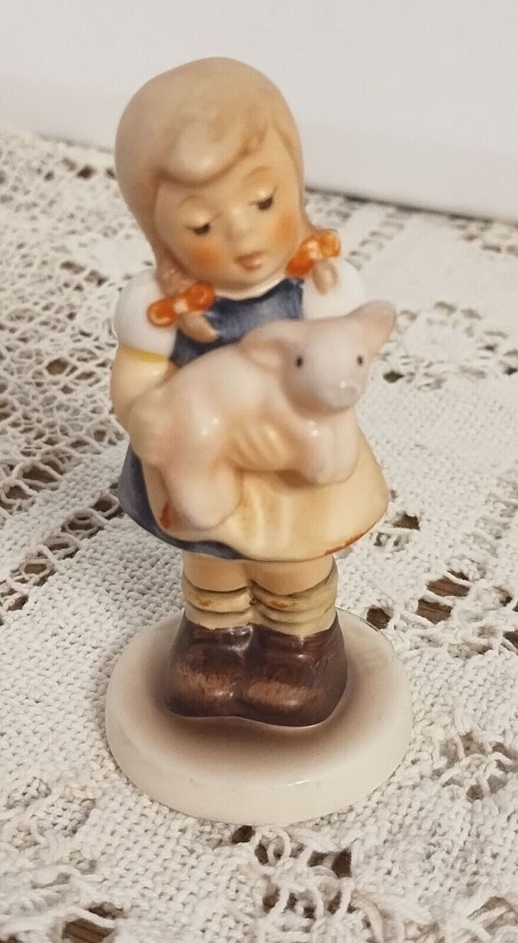 Goebel M.I. Hummel Figurine "Pigtails" 2052-1998
